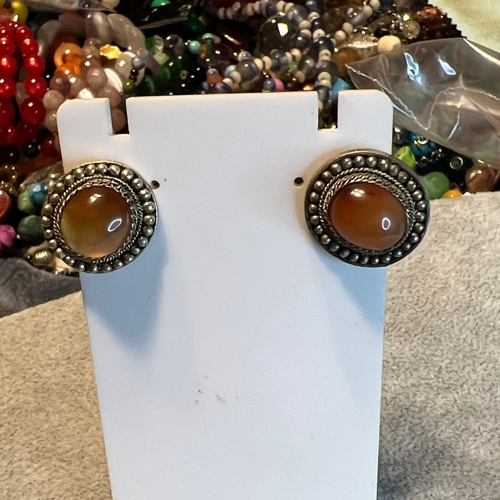 Vintage Carnelian Screw-back Earrings